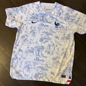 Nike FFF stadium away white / grey printed jersey.  Excellent condition